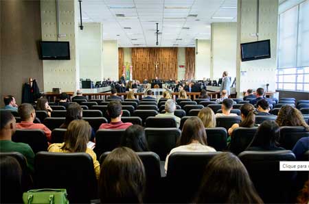 Tribunal Pleno presta homenagem ao desembargador Luís Felipe Boson